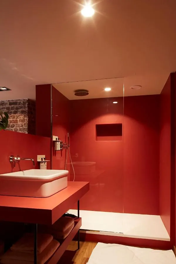 Chambre D'Amis By Alix Ghent